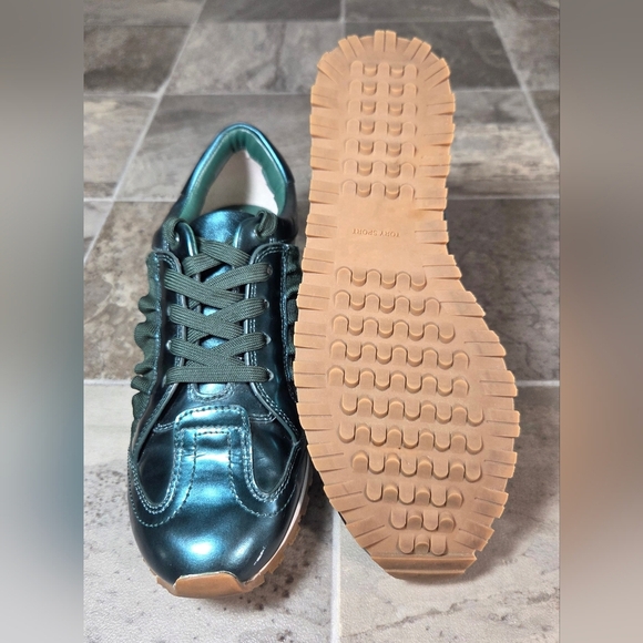 TORY BURCH SPORT RUFFLE GREEN METALLIC LEATHER SNEAKERS. - Picture 7 of 11